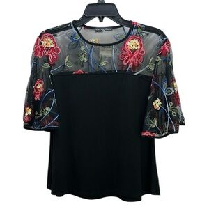 Kim & Cami Black Floral Embroidered Top S Sheer Flutter Sleeves/Yoke Stretch